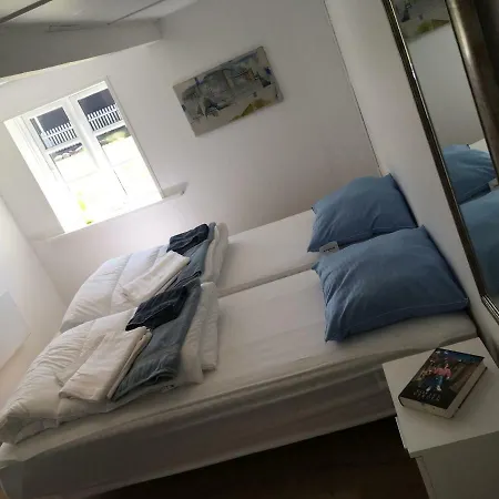 Semesterbostad Lille Charmerende Bondehus